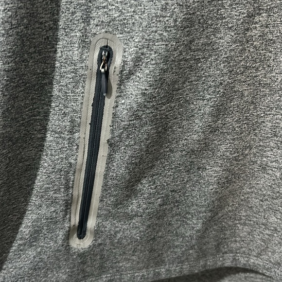 Under Armour, cold gear, size medium - Picture 2 of 5